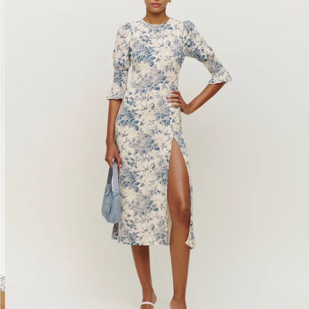 Reformation Carolina pompadour Blue and White Dress size 4 EUC